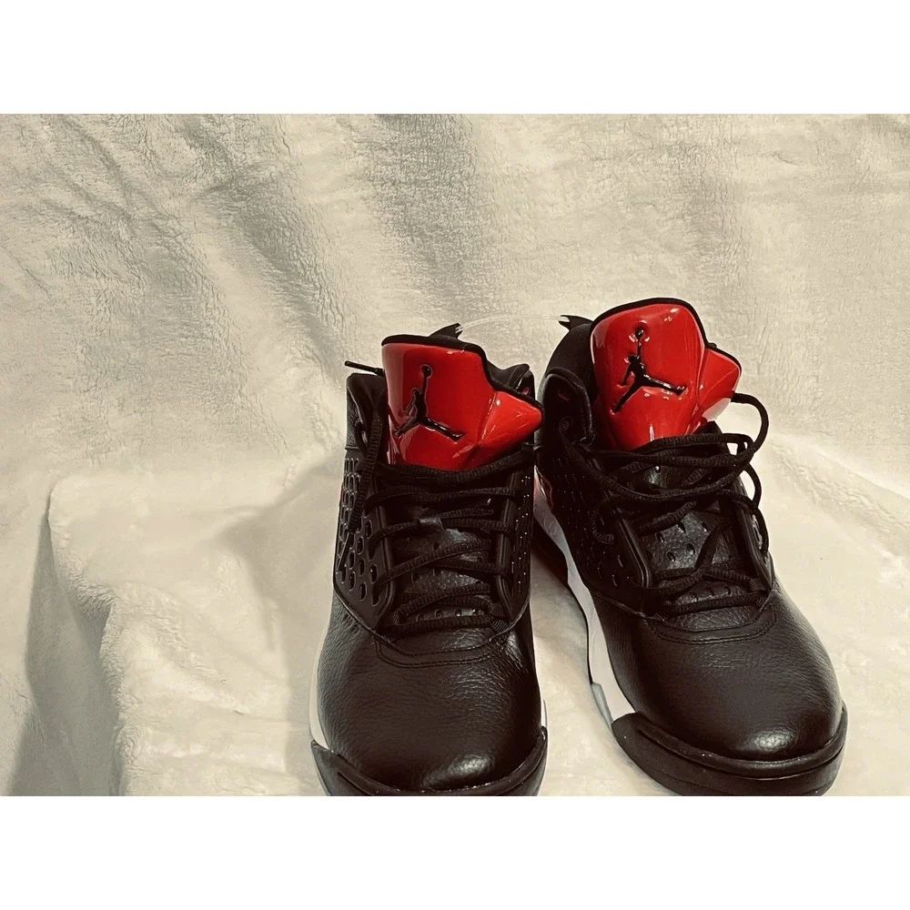 Nike Air Jordan Maxin 200 Black Gym Red Men's Size 12 Basketball Shoes NWOB